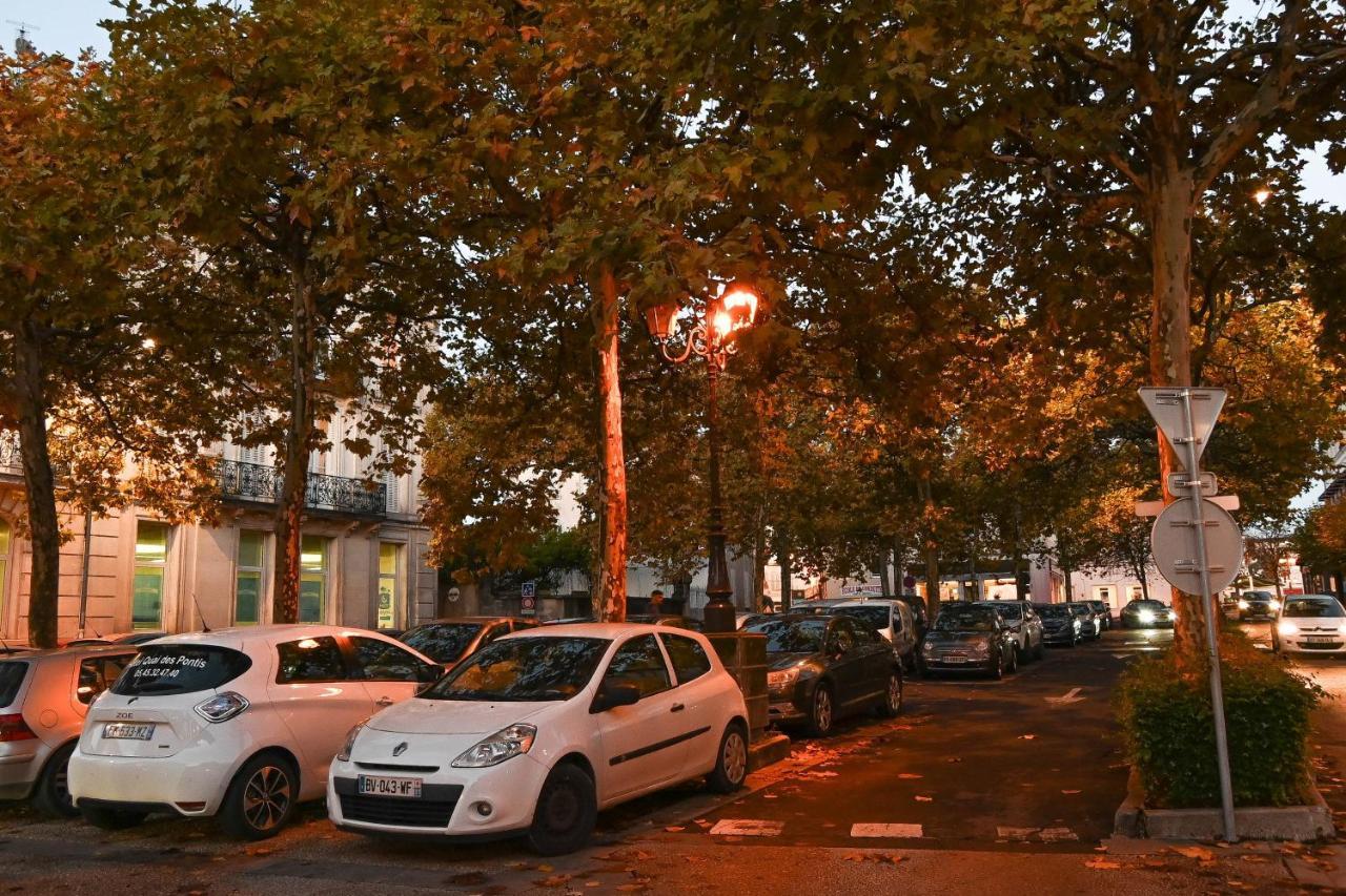 L'Albizia #Hyper-Centre #Marche Couvert Cognac Exterior photo